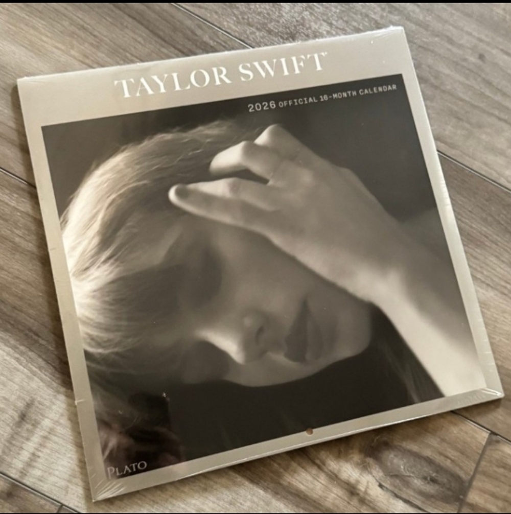 Taylor Swift 2026 Official 16-Month Calendar - NEW